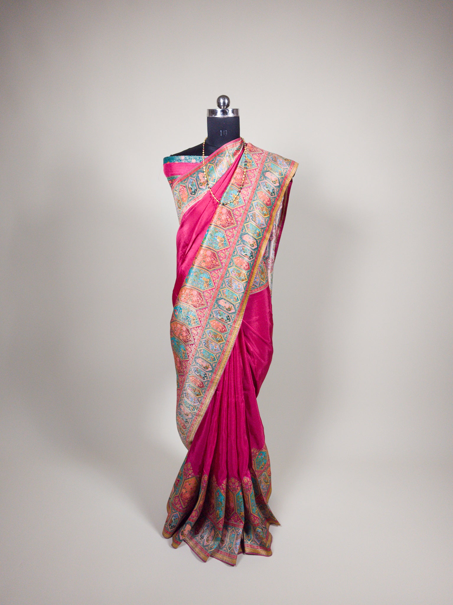 Vastranika Handwoven Magenta Pink Pashmina Pure Silk Saree