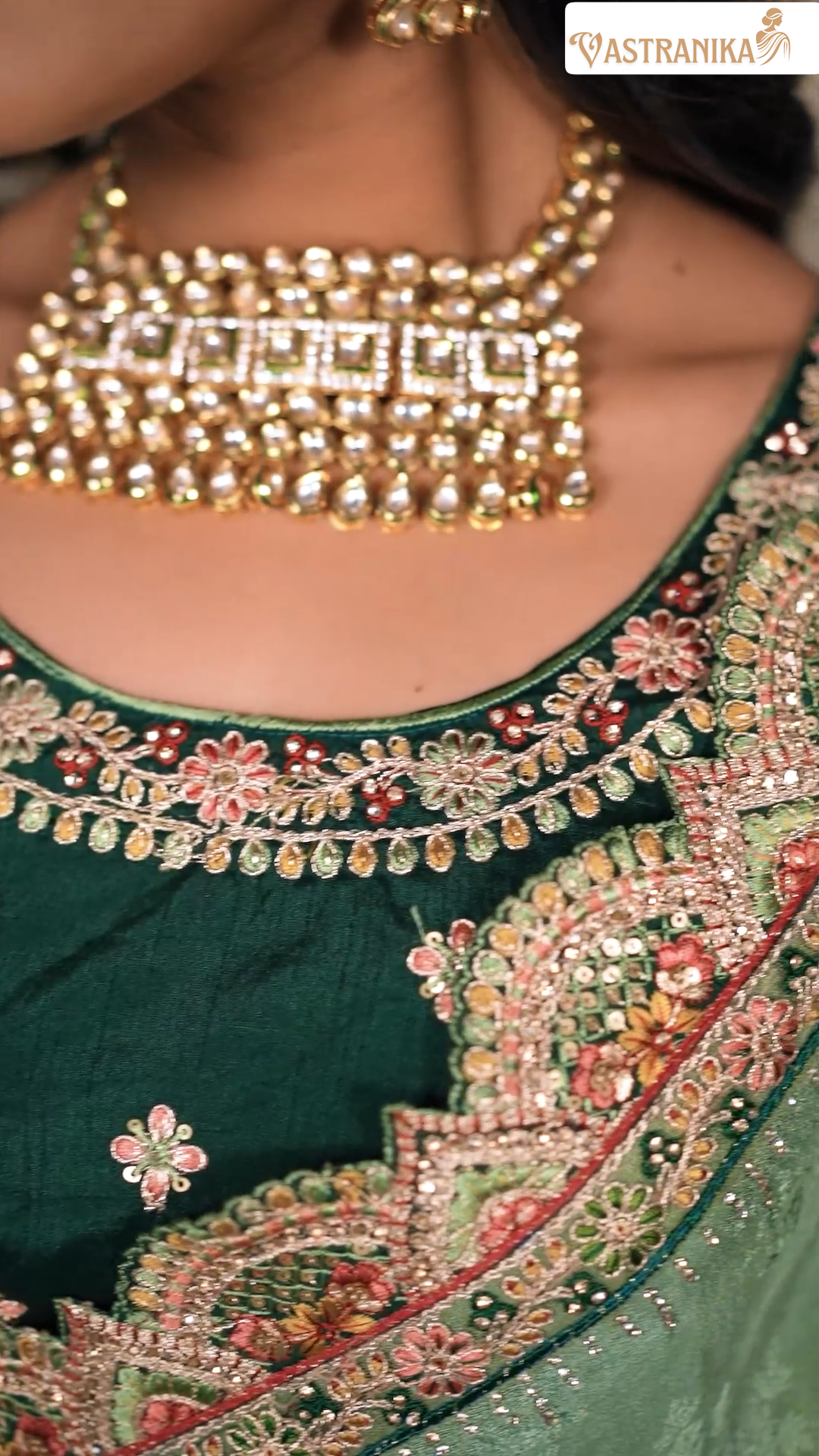 Olive Green Jacquard Chinon Crepe Silk Saree with Emerald Blouse & Handcrafted Purse – Vastranika 1005
