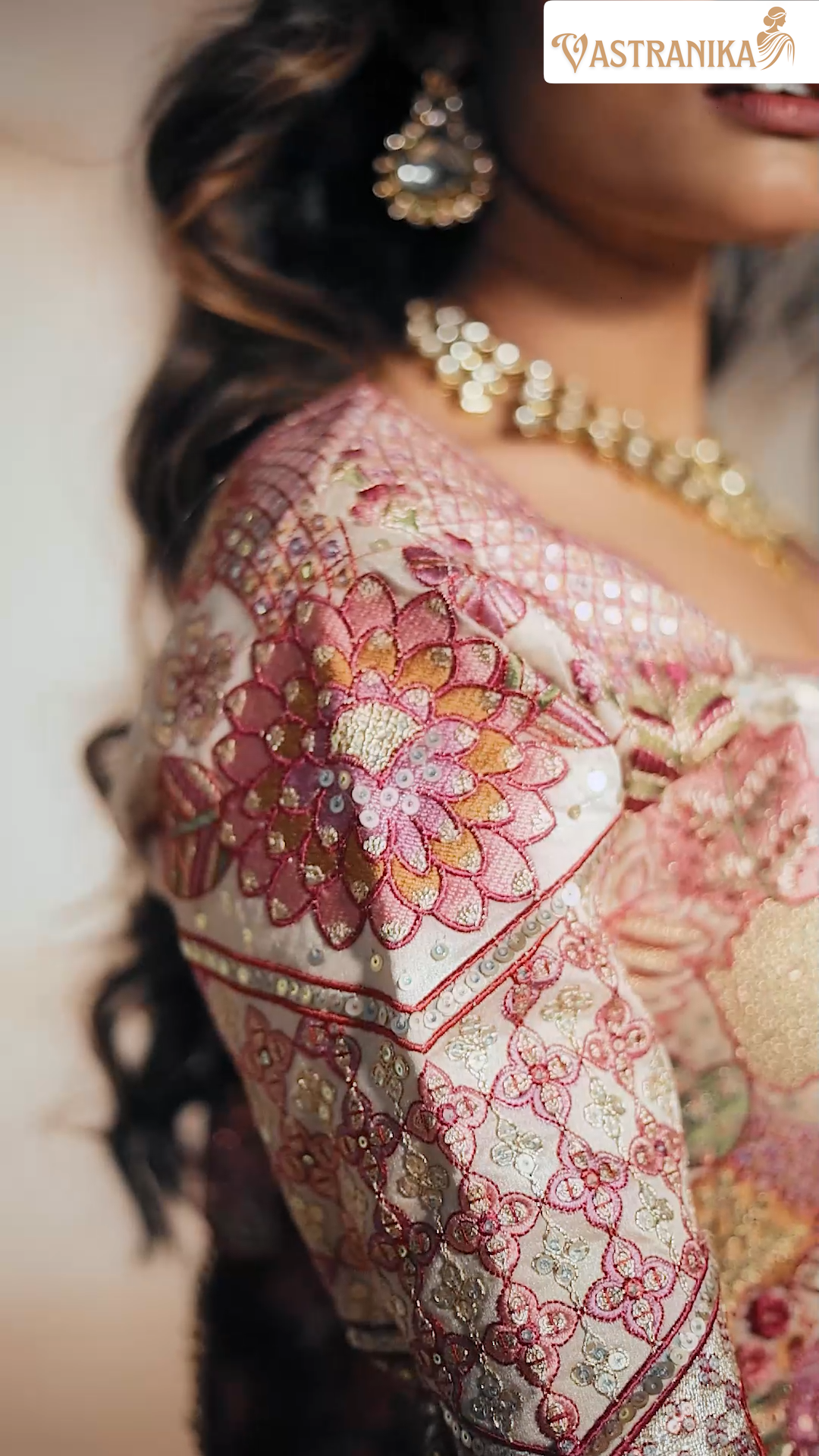 Vastranika Weaves Orchid Lilac Exquisite Designer Saree With Designer Blouse 5507